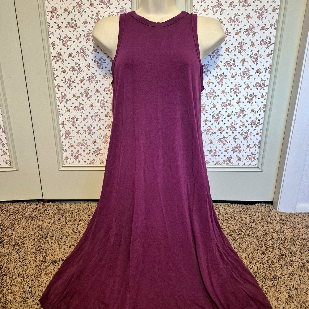 a new day Sleeveless Midi Dress in Berry Plum Size Small